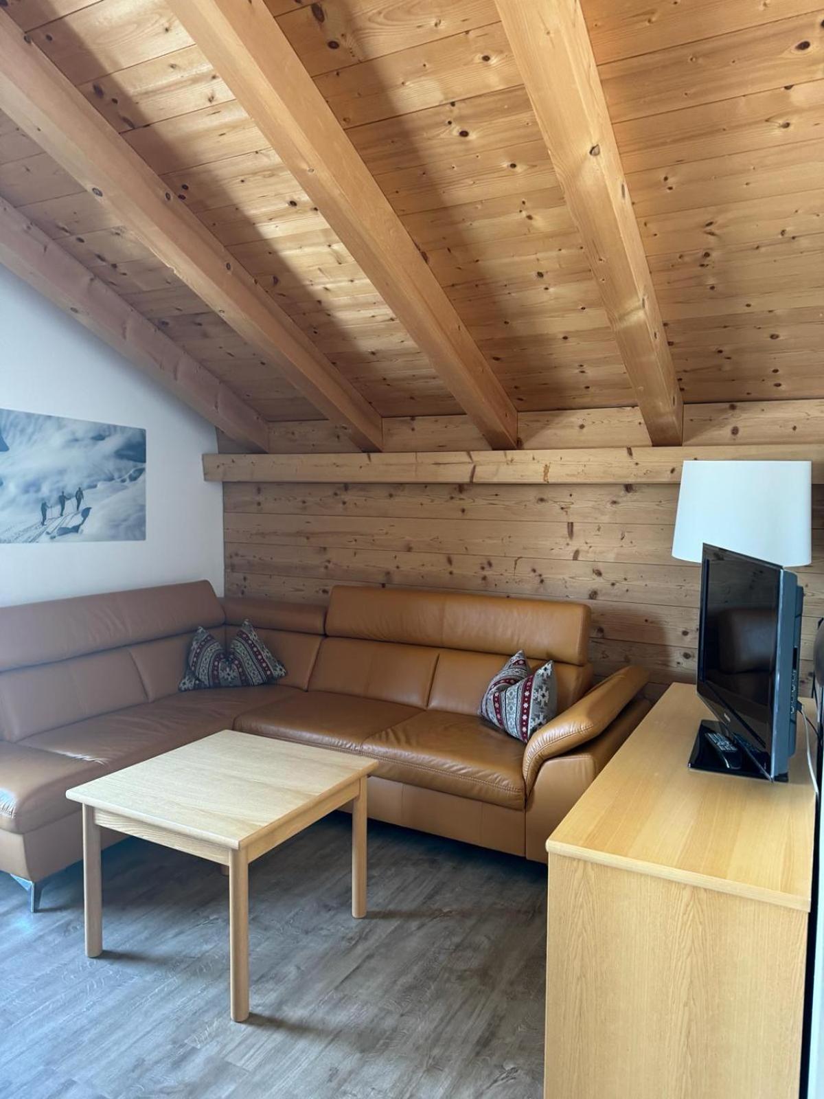Weinzeit Appartement Konigsleiten